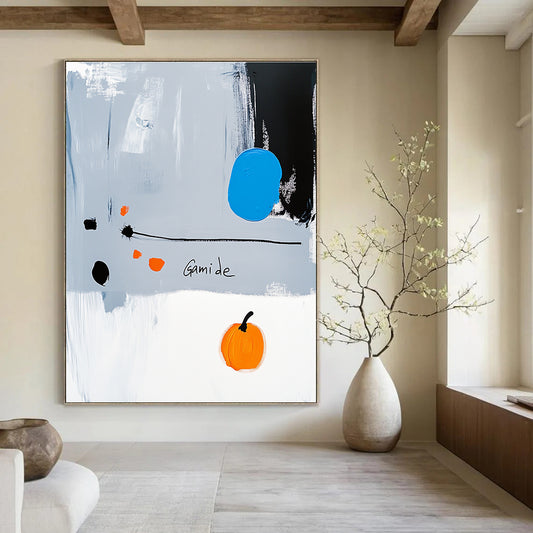 Minimalist "Gamide" for Art - Focused Bookstore & Modern Apartment STSC1073