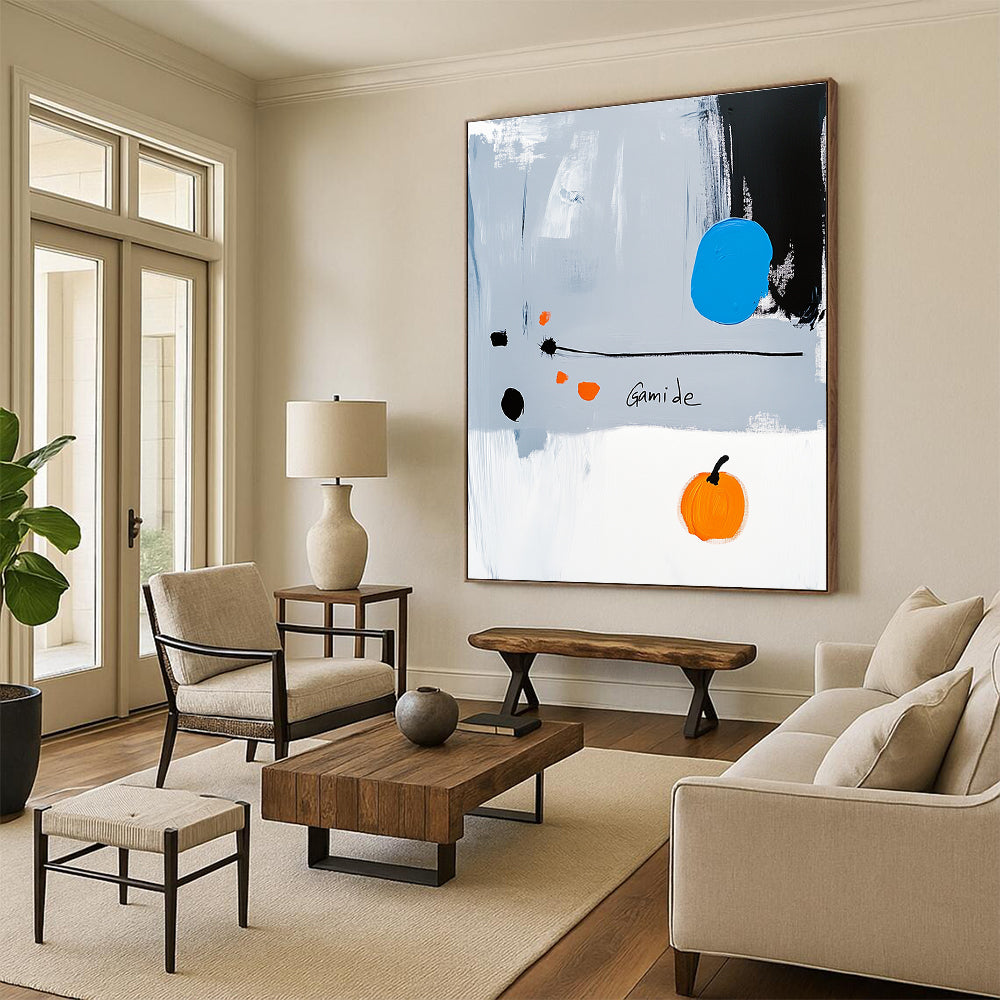 Minimalist "Gamide" for Art - Focused Bookstore & Modern Apartment STSC1073