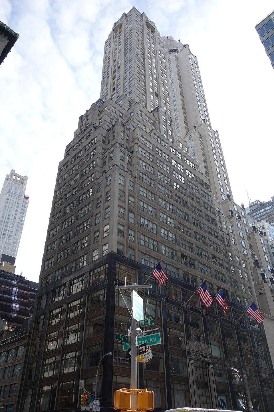 Galerie Gmurzynska’s New Chapter - Moving Into New York’s Iconic Fuller Building