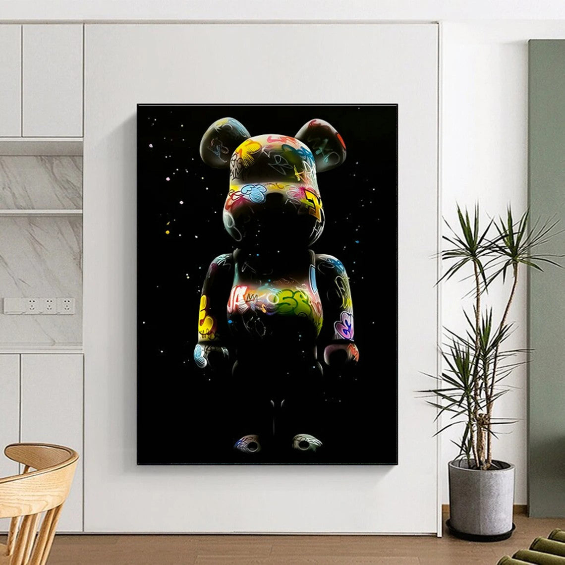 Graffiti - Style Bear Art for Street Art Gallery & Youth - Oriented Café DLZ2319
